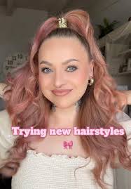 Part 66 of getting me out of my mom bun ✨ #hairstyles #hairtok #pinkhair  #cutehair #halfuphalfdown #hairaccessories