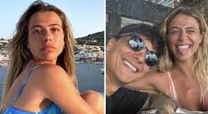 Ultimo, vacanze sullo yacht alle Eolie: i giochi con Enea e Jacqueline Luna  di Giacomo e gli incontri con Cremonini e Montezemolo