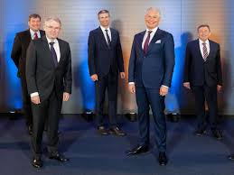 Zudem erhielt die bergwacht bayern 100 000 euro für ihre arbeit. Rosenheim Volksbank Raiffeisenbank Erste Gemeinsame Geschaftsbilanz Nach Verschmelzung Landkreis Rosenheim