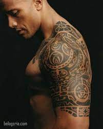 Principalmente hemos cubierto tatuajes tribales de hombres, pero muchos de ellos también serían adecuados para mujeres. 120 Tatuajes Tribales Para Hombres Con Significados Y Consejos Belagoria La Web De Los Tatuajes