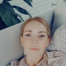 Hi everyone, My partner dropped his bag today whilst putting our twins into  the car, The bag had cash, keys and all his bank/ credit cards. A long shot  but if anyone