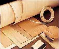 Pelapis lantai motif kayu yang mempunyai spesifikasi ukuran 1,2cm x 5cm x 20cm. Pelapis Yang Membuat Furnitur Makin Cantik Lunarfurniture Com