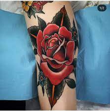 Traditional Rose Knee Tattoo Andy Wiszowaty Untold Gallery Portage In Traditional Tattoo Flowers Knee Tattoo Traditional Rose Tattoos
