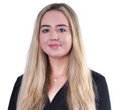 Emma Mchugh's Instagram, Twitter & Facebook