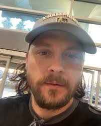 Travis Lance's Instagram, Twitter & Facebook