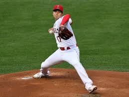 Japanese megastar shohei otani reportedly coming to mlb next season. Mlb Star Nicknamed Japanese Babe Ruth Threw 101 Mph Pitch And Hit 451 Foot Home Run