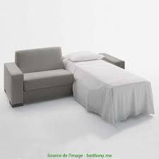 Divano reclinabile chaise longue a barca in legno decorato e tessuto questo divano degli anni '80 circa divani letto chaise longue con. Divano Piccolo Con Chaise Longue The Twenty One Divano Piccolo Con Chaise Longue Divano Letto 150 Cm Comfort Per Gli Ospiti Dalani E Ora Westwing Subito A Casa E In Tutta