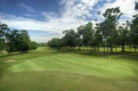 Night golfing is ever popular and green fees are relatively inexpensive. Seri Selangor Hole 4 Par 4 Golf Holidays Golf Tour Tropical Islands