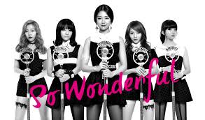 Noona Says Reflection On The So Wonderful Ladies Code Lady Kpop Girl Groups Kpop Girls