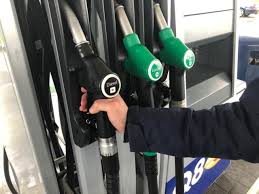 Photo L'une des plus grosses stations-essence de Nîmes sanctionnée par ...