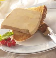 C'est un foie gras délicat, fin, apprécié des le foie gras se sert traditionnellement en début de repas, lorsque vos papilles sont les plus disposées à apprécier ses arômes. Terres Paysannes Comment Bien Choisir Votre Foie Gras