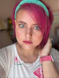 I have an opening at 3pm for highlights! Tomorrow I have a rare Friday  completely open from 11-4pm! Let's do some pretty hair!  Maryrobertshairstyling.glossgenius.com Partial Highlights, Cut, and Toner  sale $95!