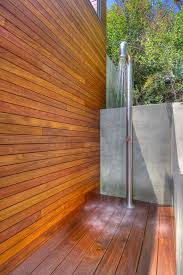 Ideen Fur Gartendusche Welches Material Ist Das Beste Gartendusche Gartenbadewanne Landschaftsdesign