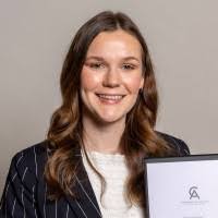 Darcie Douglas's Instagram, Twitter & Facebook