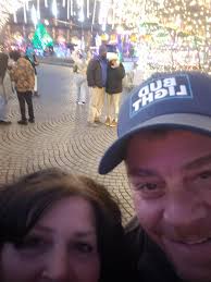 Downtown Cleveland's Christmas lights are so beautiful!