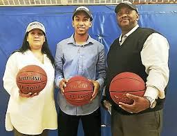 Alex verdugo's parents are from mexico and minnesota. Reports Father Of Celtics Draft Pick Tremont Waters Found Dead In Conn Hotel