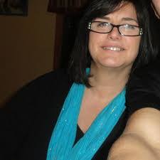 Michelle Hoaglund's Instagram, Twitter & Facebook