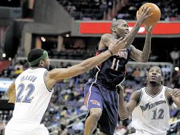 Blatch, Wall lead Wizards over Hawks