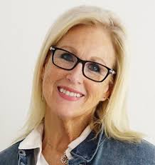 Heidi Baird's Instagram, Twitter & Facebook