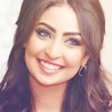 ممثلة مصرية عاشت في الكويت ، خريجة المعهد العالي للفنون المسرحية في الكويت ، بدايتها كانت بعام 2011 كمذيعة بتقديم برنامج. Ù†ÙˆØ± Ø§Ù„ØºÙ†Ø¯ÙˆØ± Photos Facebook
