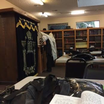 Chabad Linking Hearts