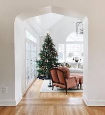 Pure white bringing closer to a true white. Sherwin Williams Alabaster Walls With Pure White Trim Pure White Sherwin Williams White Paint Colors Home