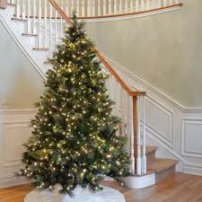 Green Pine Trees Artificial Christmas Tree With 650 Clear White Lights Fake Christmas Trees Best Artificial Christmas Trees Christmas Tree Clear Lights
