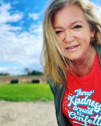 Sheri Sprague's Instagram, Twitter & Facebook