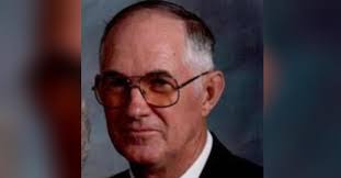 Lee Hardwick's Instagram, Twitter & Facebook