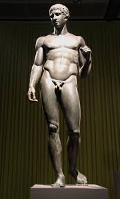 He has a sense of easy movement and grace. British Museum Pa Twitter Polyclitus Doryphoros Spear Bearer Is Constructed On A Precise Set Of Ratios Fridayfigure Http T Co Ysarenht2a Http T Co 1bfupe1wor