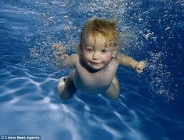 Waterbabies Adorable Photographs Capture Tiny Toddlers Underwater In Swimming Pool And One Even Wears A Tutu Underwater Portrait Underwater Photography Baby Swimming