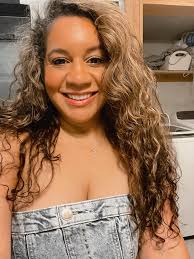 Help with professional LinkedIn photo edit?