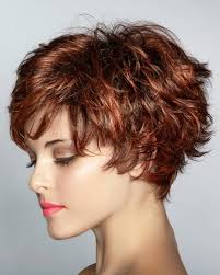 Frisuren halblang mit seitlichem pony. Freche Kurzhaarfrisur Mit Pony Kurzhaarfrisuren Mit Pony