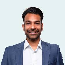 Darshil Shah's Instagram, Twitter & Facebook