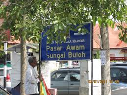 Pas malam pertama percobaan pertama gagal, mr p sama sekali gak bisa masuk, suamiku juga masih nyari2 lubang, saya juga ngerasa periiih banget. Pasar Malam Sungai Buloh Sakk Opk