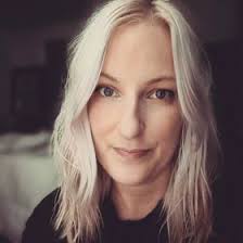 Danielle Roe (danieelleroe)