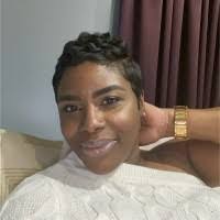 Carolyn Norfleet's Instagram, Twitter & Facebook