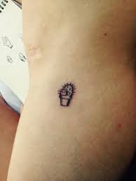 Alle jobs und stellenangebote in bamberg, bayreuth, coburg und der umgebung. Cactus Tattoo Handpoked By Andrea M Stickandpoke Cactus Tattoo Unique Tattoos Tattoos