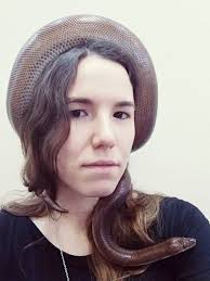 Peekaboo . Instagram.com/sylas_snake