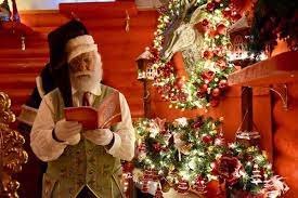 Babbo natale vive al polo nord: Il Regno Di Babbo Natale La Casa Di Babbo Natale A Vetralla