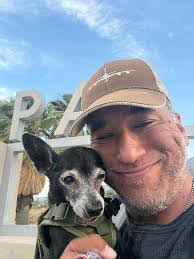 Eva Holcomb's Instagram, Twitter & Facebook