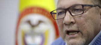 Director de Agencia de Defensa habla de las renuncias en su entidad y  defiende a la firma que desató un escándalo