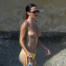 Anna Friel Nude & Topless Photos - Scandal Planet