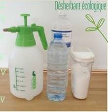 Desherbant Naturel Fait Maison A L Efficacite Redoutable Desherbant Naturel Desherbant Ecologique Mauvaises Herbes