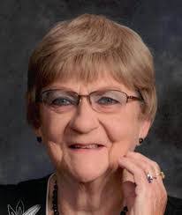 Trisha Cartwright's Instagram, Twitter & Facebook