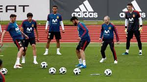 Link formasi yang dibutuhkan mungkin bisa. Timnas Spanyol Di Piala Dunia 2018 Jadwal Taktik Formasi Bola Tempo Co
