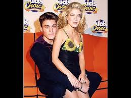This is the end of the beloved '90s series. Tori Spelling Confesses She Had Sex With Two Beverly Hills 90210 Costars Youtube