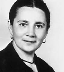 Rebecca Simonson's Instagram, Twitter & Facebook