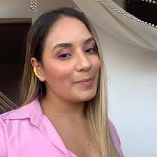 Mariana Toro's Instagram, Twitter & Facebook