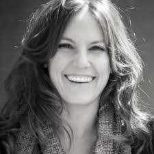 Lori Steed's Instagram, Twitter & Facebook